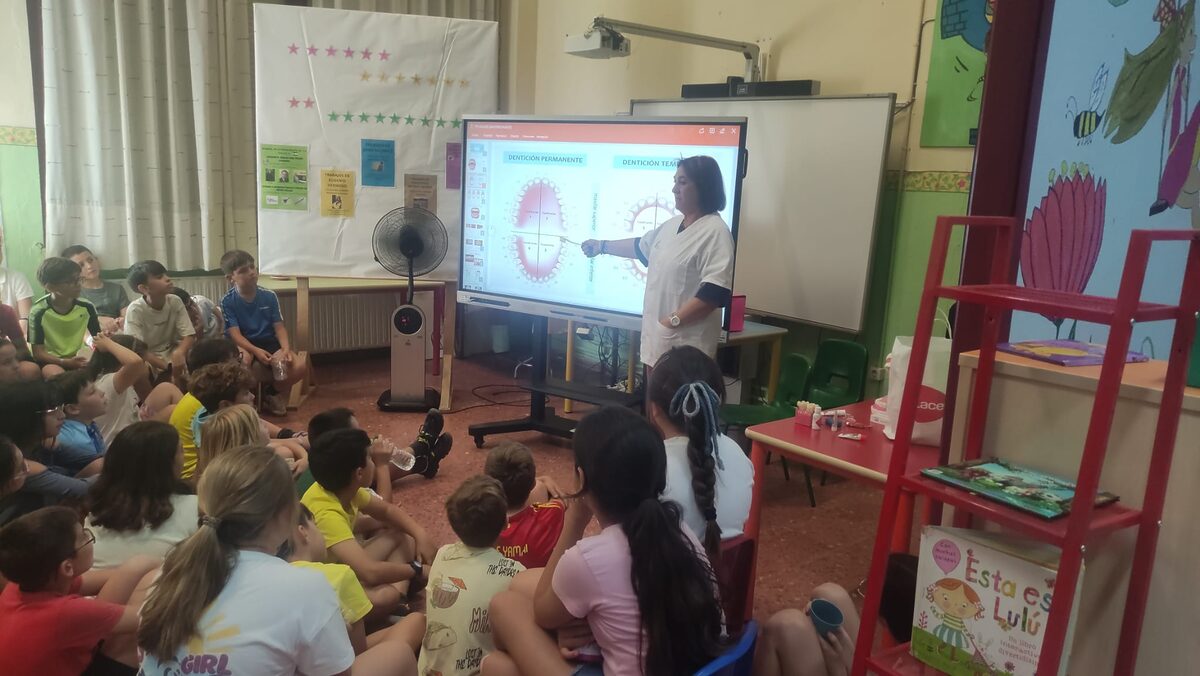 Charla Bucodental